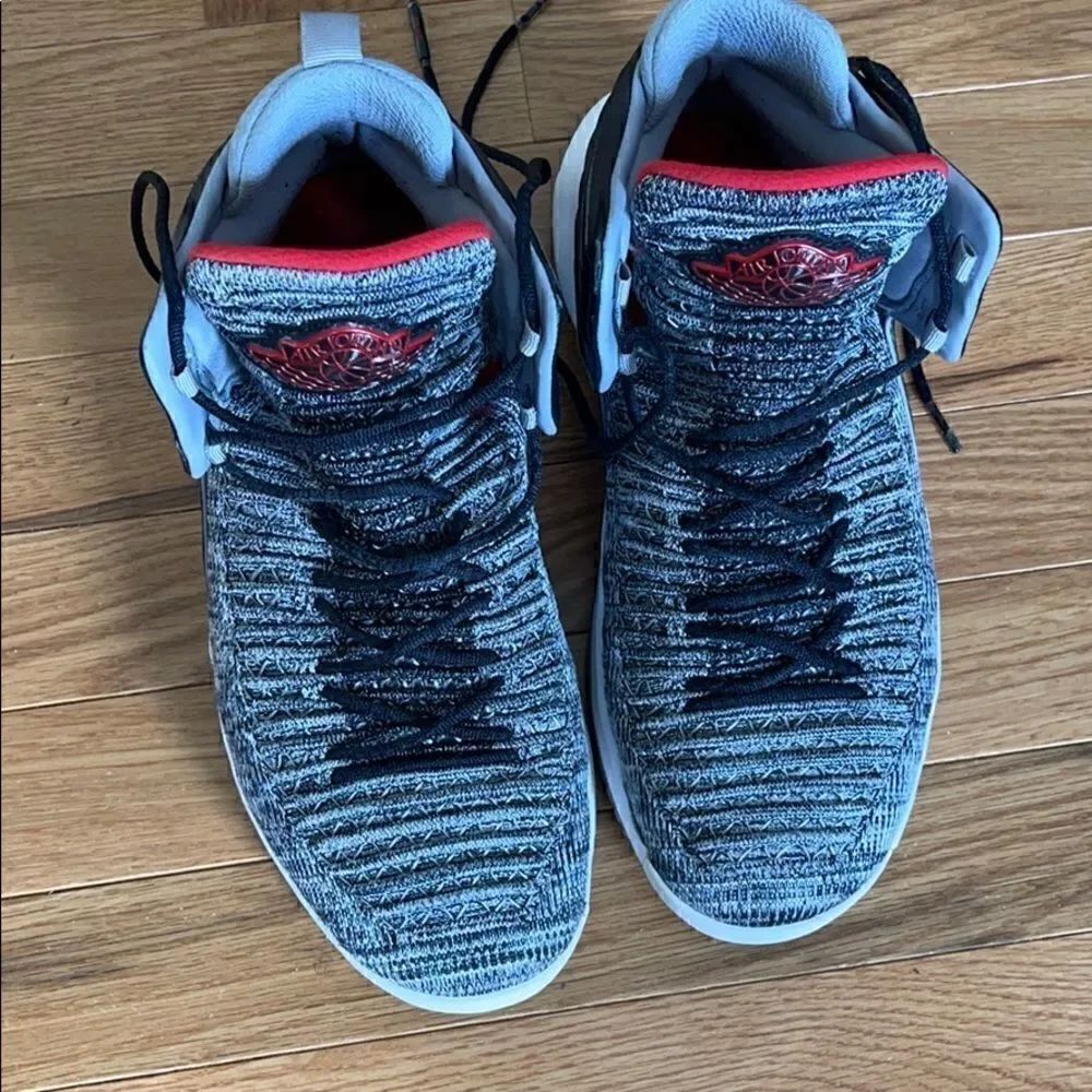 Air Jordan XXXII MVP Black/University